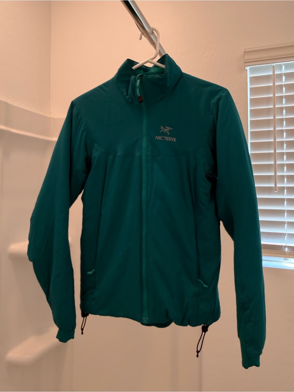 Arc'teryx Women’s Teal Lightweight Jacket